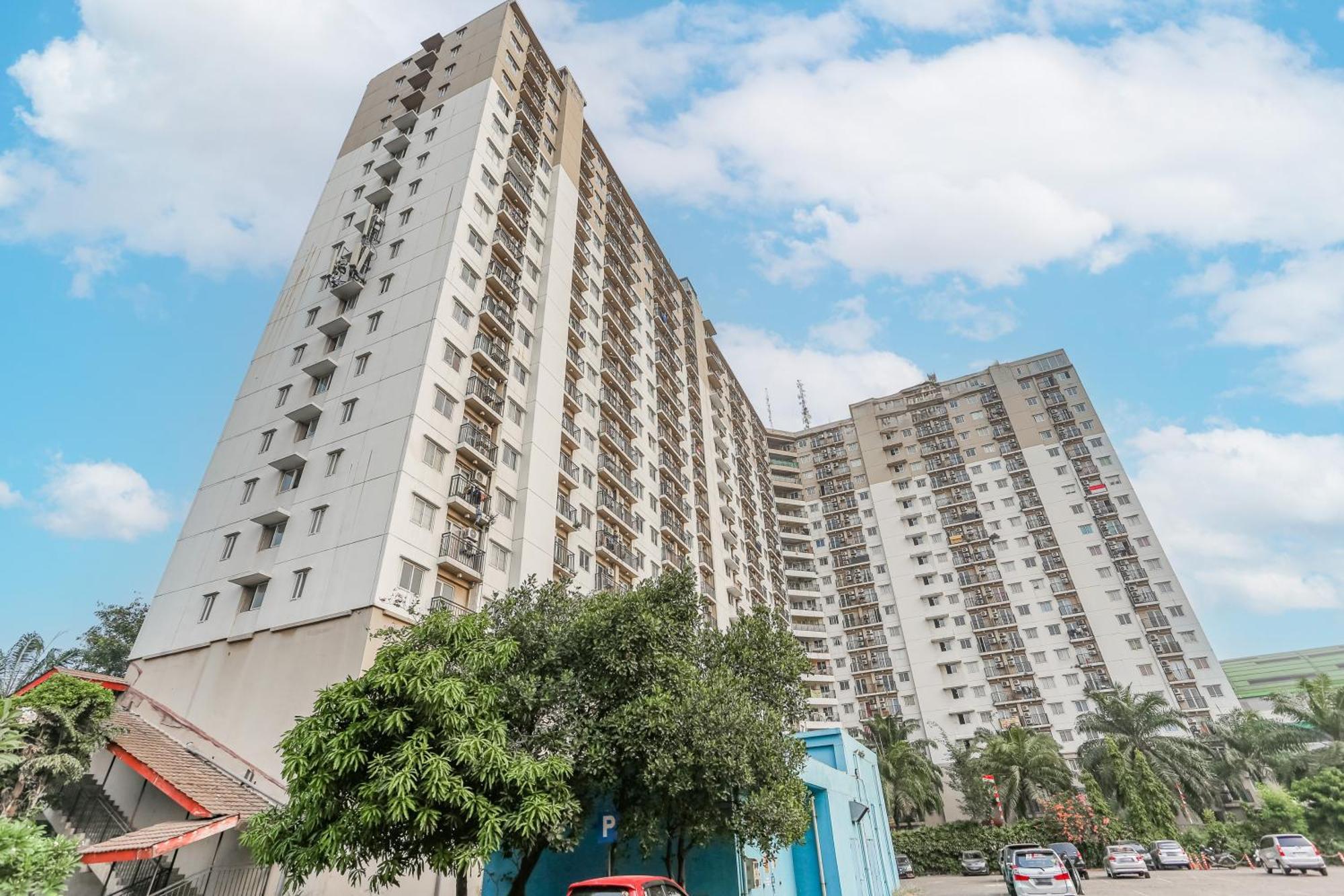 Collection O Bekasi Kota Near Lrt Bekasi Formerly Apartment Mutiara Bekasi Exterior foto
